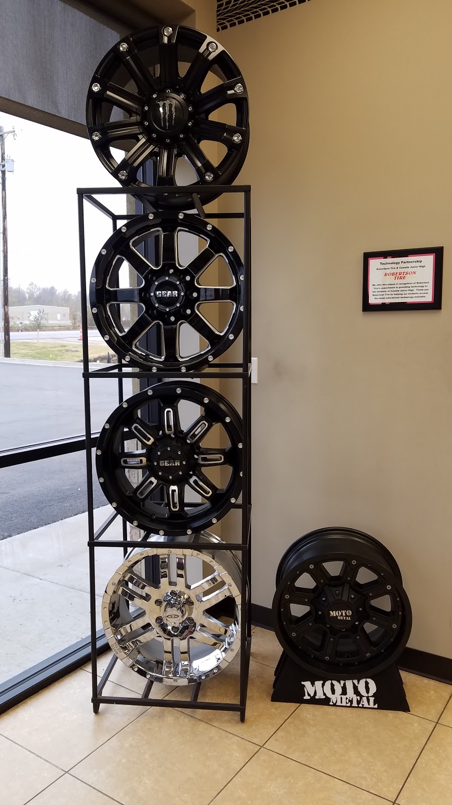 Robertson Tire - Coweta | 11075 OK-51, Broken Arrow, OK 74014, USA | Phone: (918) 251-3712