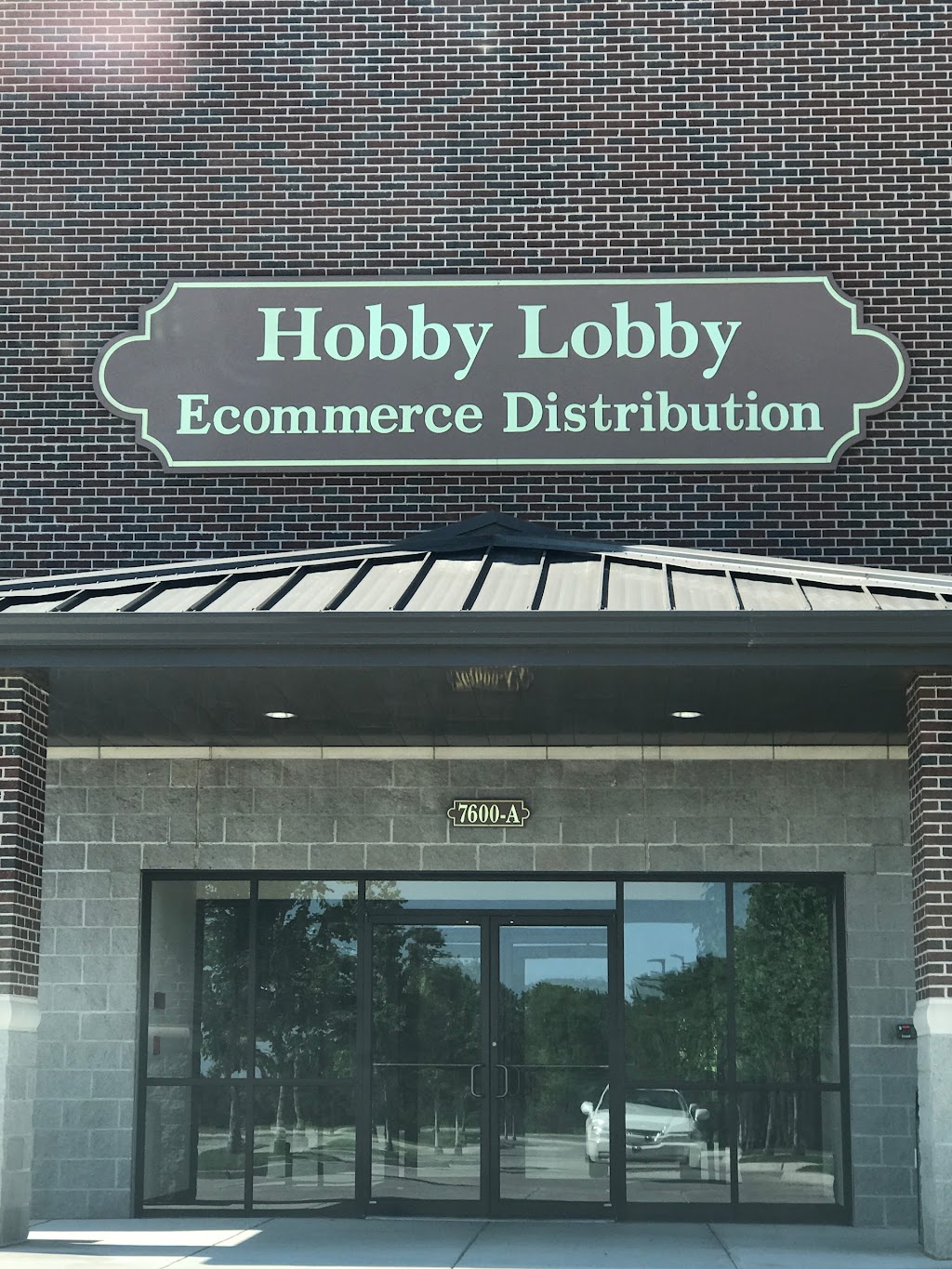 Hobby Lobby Truck entrance | 7509 SW 44th St, Oklahoma City, OK 73179, USA | Phone: (405) 745-1993