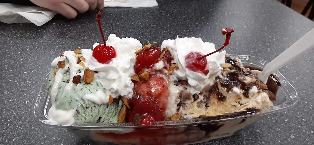 Braums Ice Cream & Dairy Store | 1501 N Custer Rd, McKinney, TX 75071, USA | Phone: (469) 905-3882