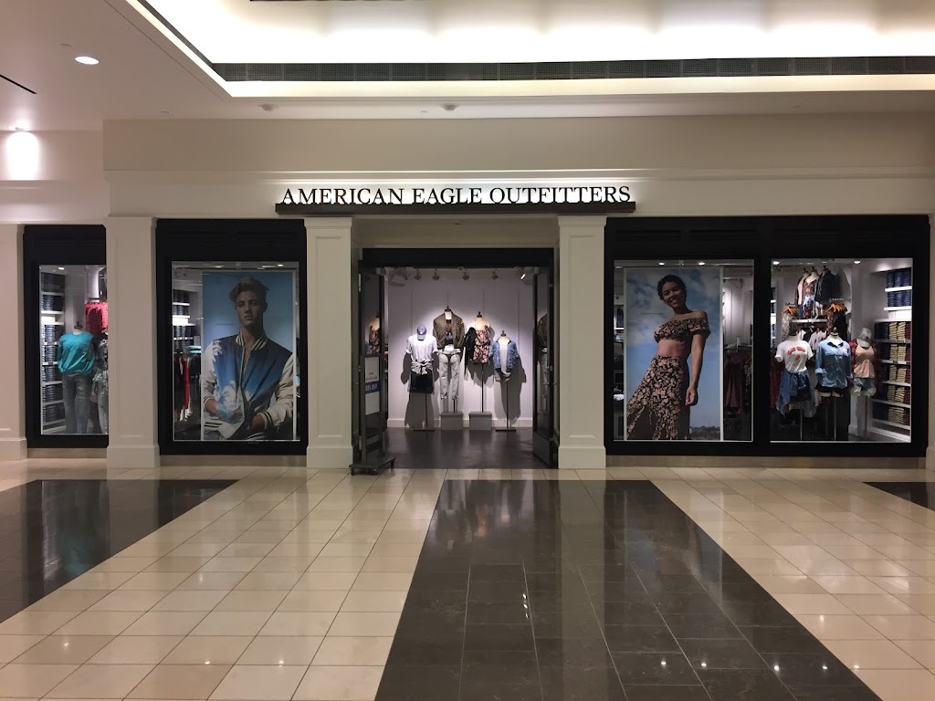 American Eagle Store | 7401 Market St Room 817, Youngstown, OH 44512, USA | Phone: (330) 726-9313