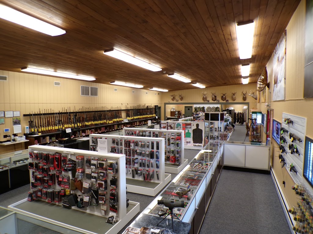 Gun World | 429 S Main St, Harrisville, PA 16038, USA | Phone: (724) 735-6500