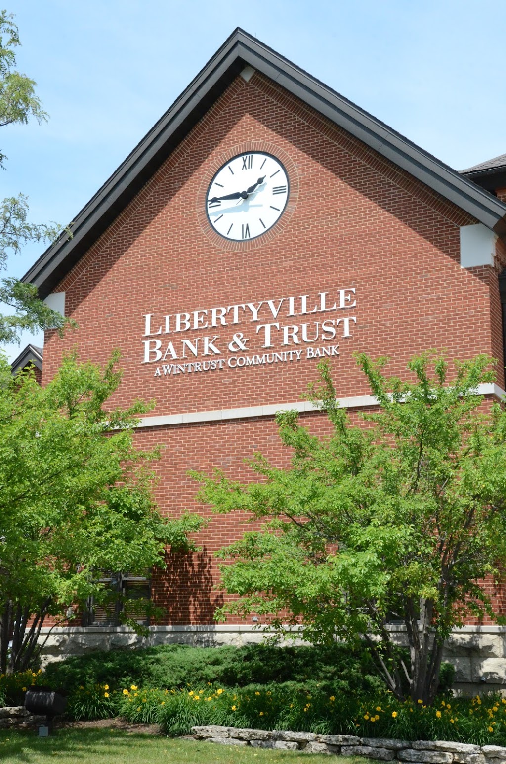 Libertyville Bank & Trust | 1200 S Milwaukee Ave, Libertyville, IL 60048, USA | Phone: (847) 367-6800
