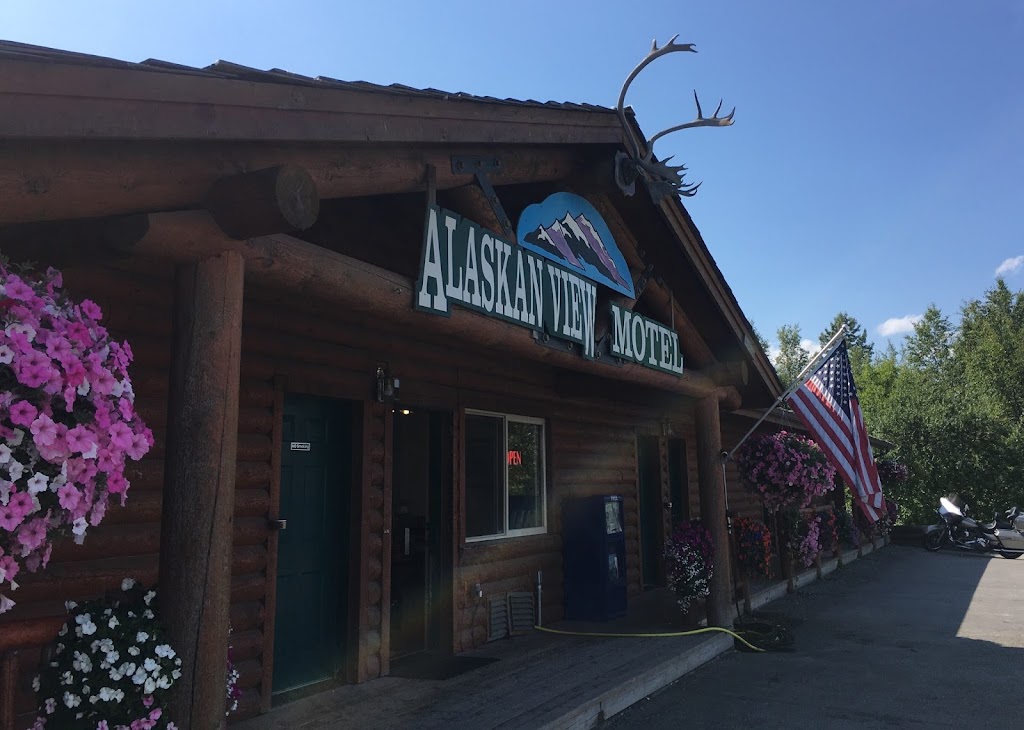 Alaskan View Motel | 2650 E Parks Hwy, Wasilla, AK 99654, USA | Phone: (907) 376-6787