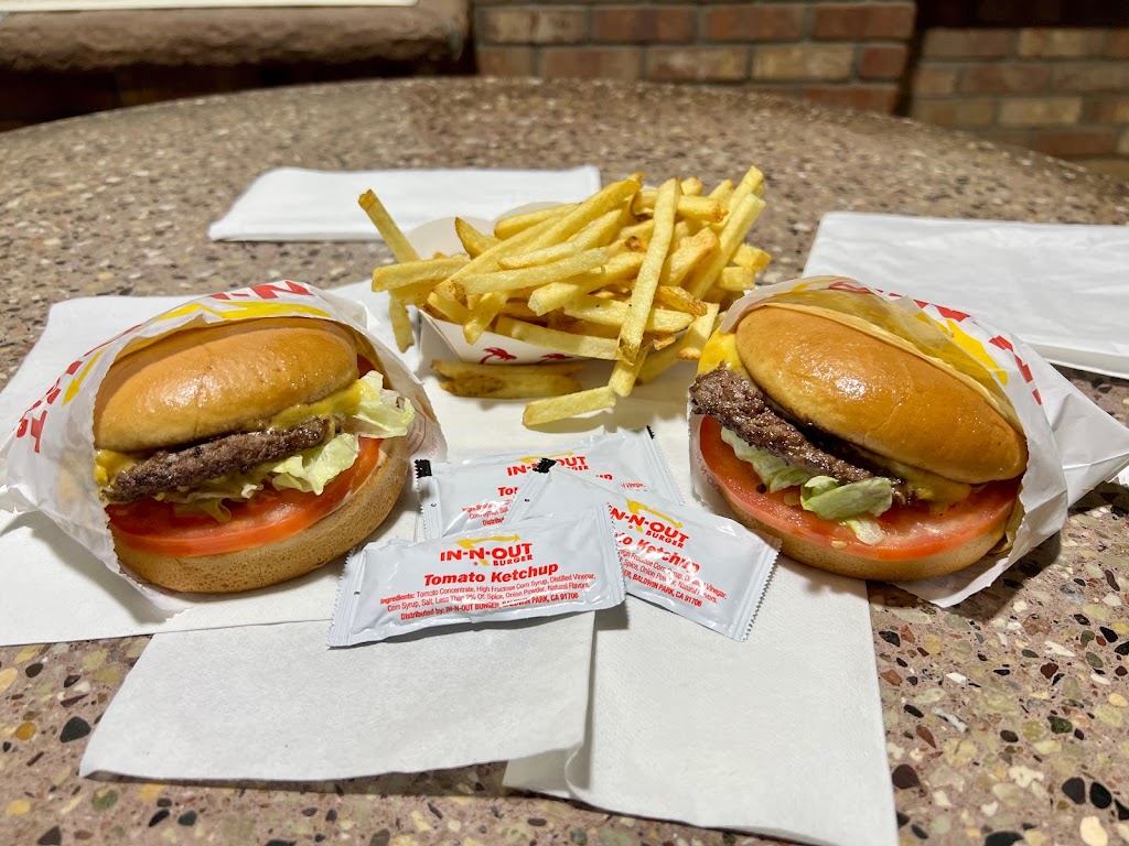 In-N-Out Burger | 14321 W Bell Rd, Surprise, AZ 85374, USA | Phone: (800) 786-1000