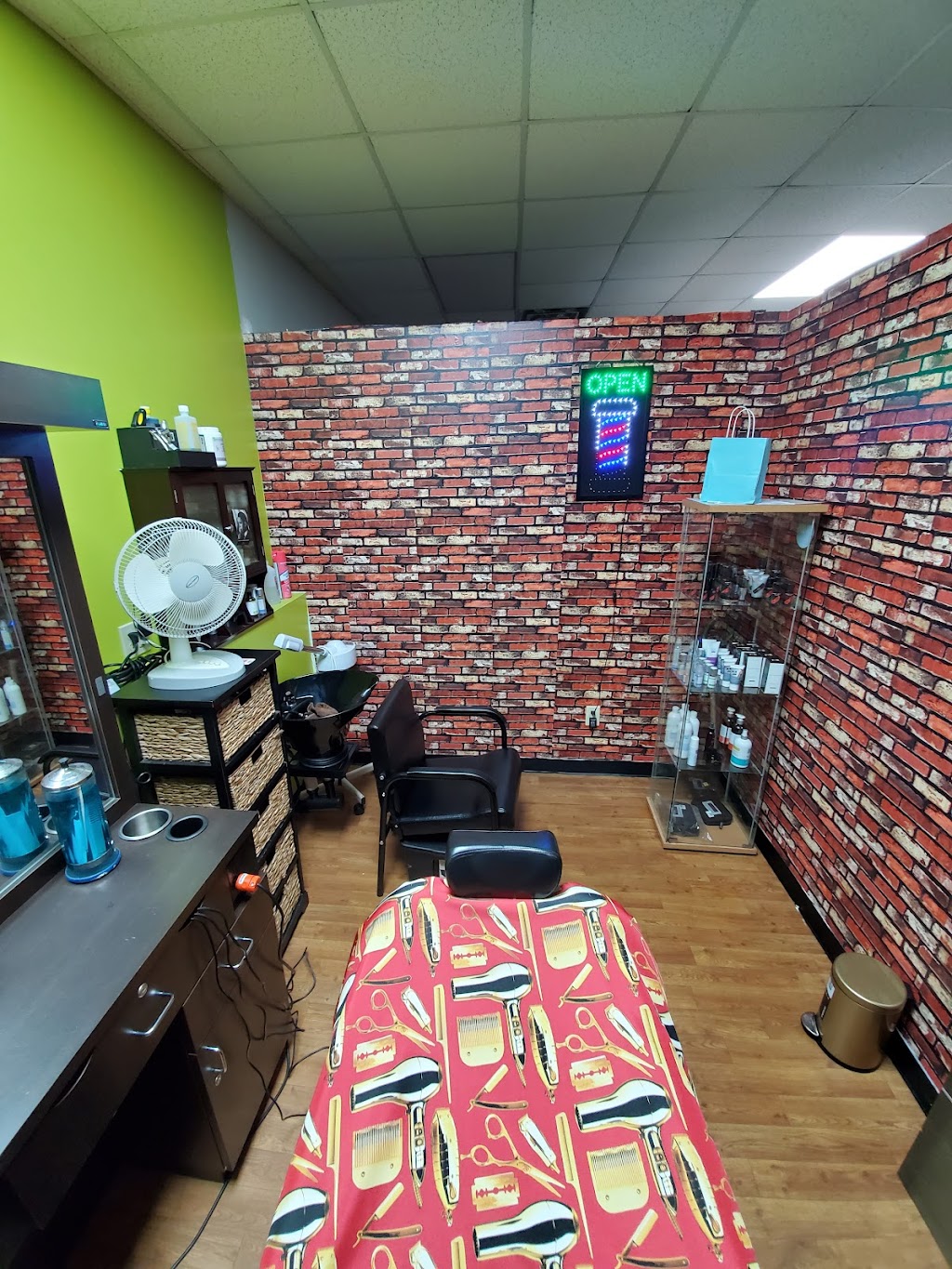 Metro Styles Salon Studios | 3611 Spring Forest Rd #104, Raleigh, NC 27616, USA | Phone: (919) 524-7408