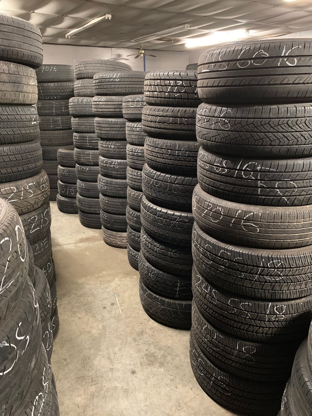 Economic Tires | 4360 Plank Rd, Baton Rouge, LA 70805, USA | Phone: (225) 354-0214