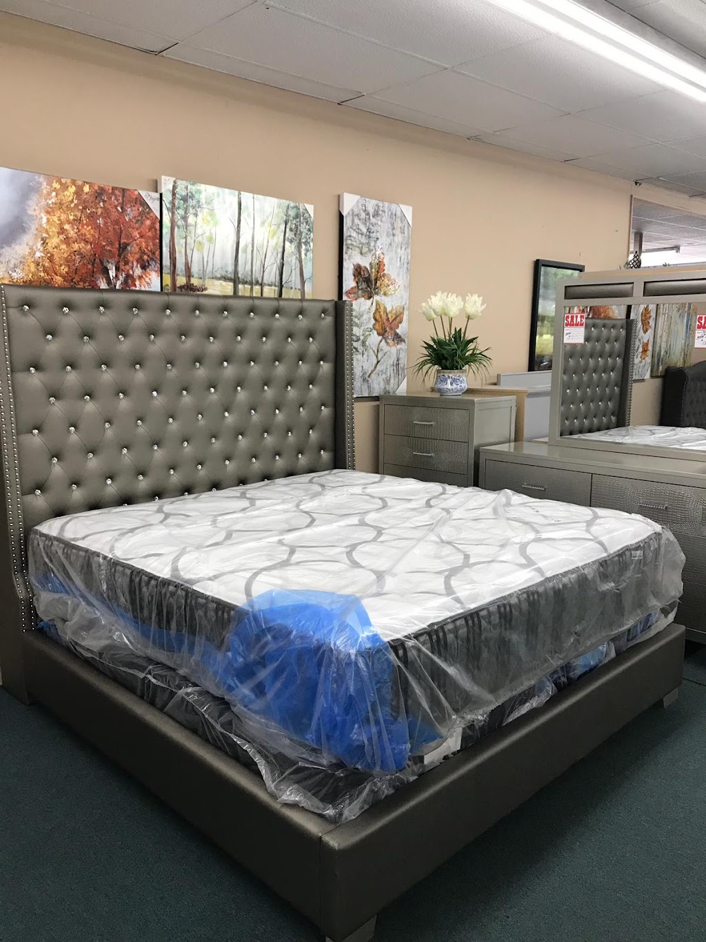 Heathers Furniture and Mattress | 2901 Dixie Hwy, Louisville, KY 40216, USA | Phone: (502) 776-6798