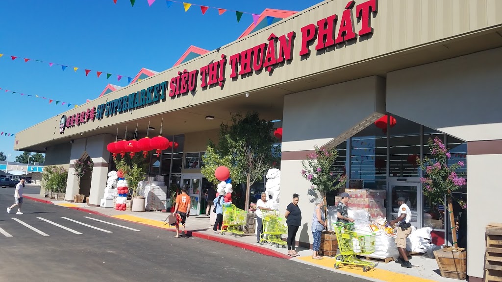 Shun Fat Supermarket I-5 | South Hills Shopping Center, 5820 S Land Park Dr, Sacramento, CA 95822, USA | Phone: (916) 619-8112