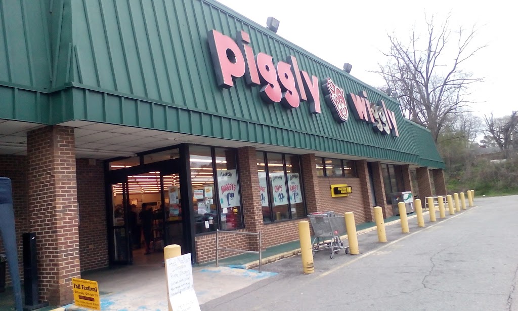 Piggly Wiggly Forestdale | 1619 Forestdale Blvd, Birmingham, AL 35214, USA | Phone: (205) 791-1833