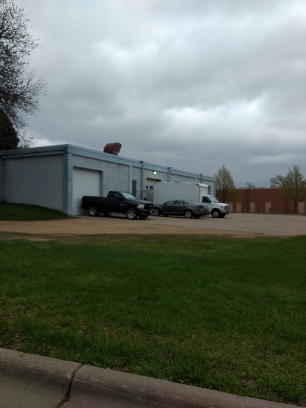 Admiral Wood Products Inc | 16251 Kenrick Loop, Lakeville, MN 55044, USA | Phone: (952) 435-7304