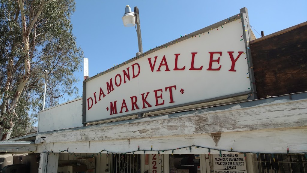 Diamond Valley Market water tanks | 32230 Sage Rd, Hemet, CA 92544, USA | Phone: (951) 767-1010