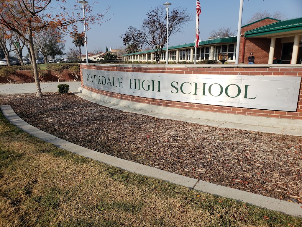 Riverdale High School | 3086 W Mt Whitney Ave, Riverdale, CA 93656, USA | Phone: (559) 867-3562