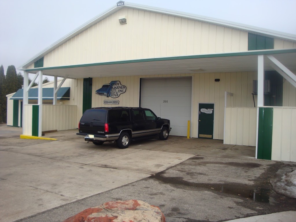 Cody Bjarnes Auto Body & Repair, Inc | 201 Jefferson St, Cambridge, WI 53523, USA | Phone: (608) 444-0859