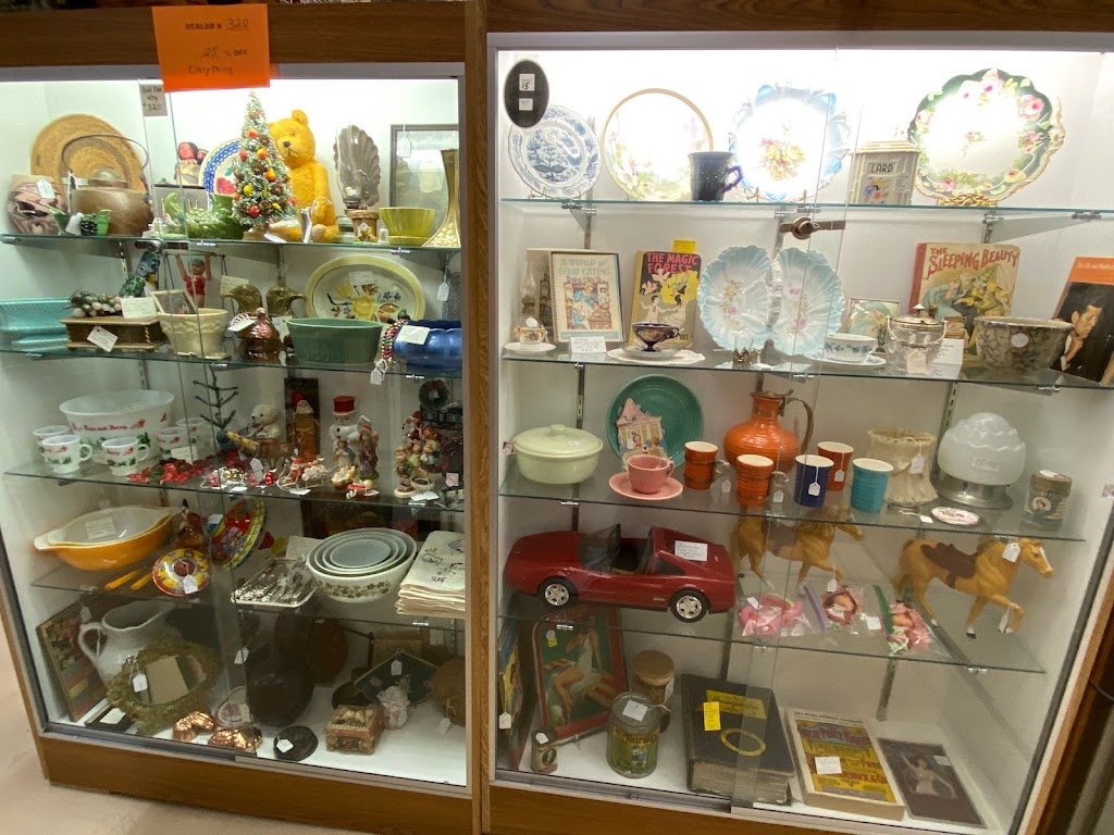 Country Side Antique Mall | 1161 4th St S, Cannon Falls, MN 55009, USA | Phone: (507) 263-0352