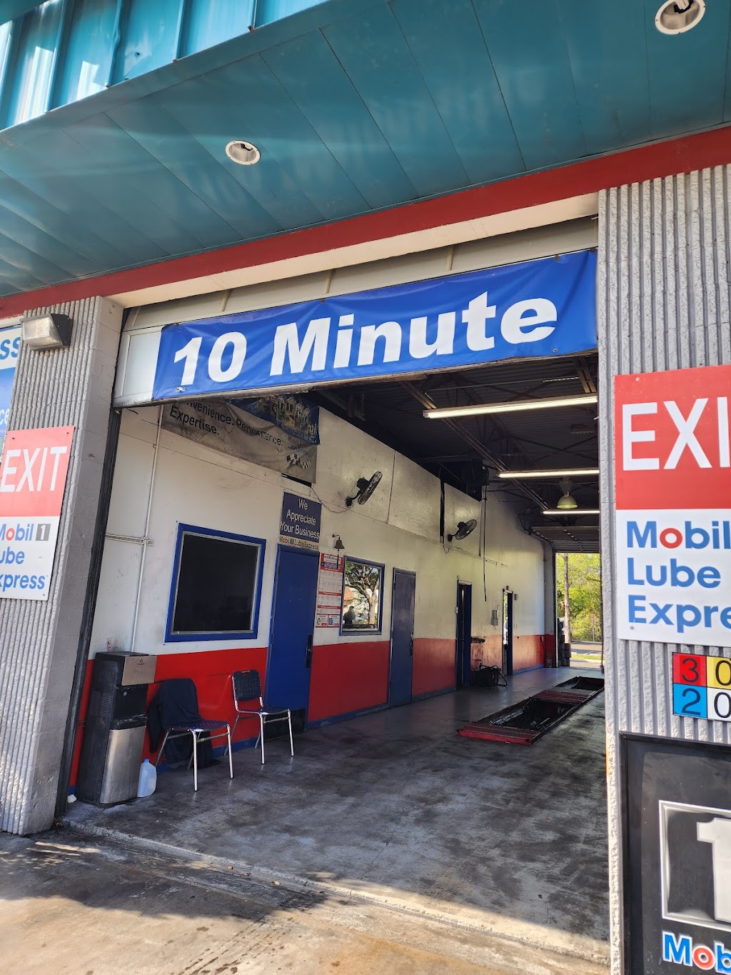 Mobil 1 Lube Express | 2501 W Sample Rd, Pompano Beach, FL 33073, USA | Phone: (954) 975-5333