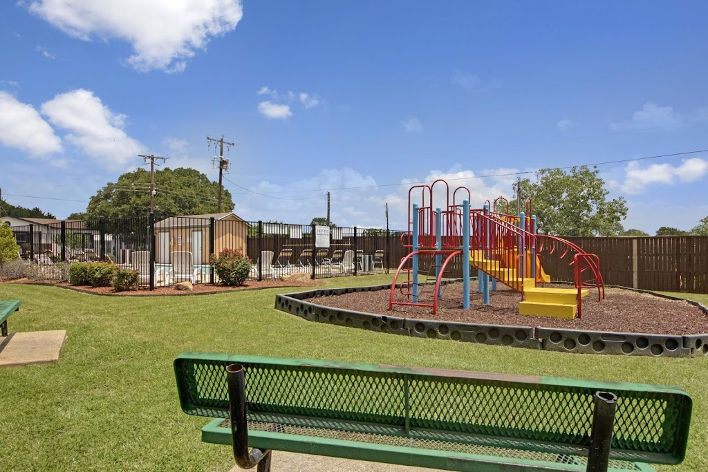 Denton Falls | 6601 Grissom Rd Lot 302, Denton, TX 76208, USA | Phone: (940) 323-9255