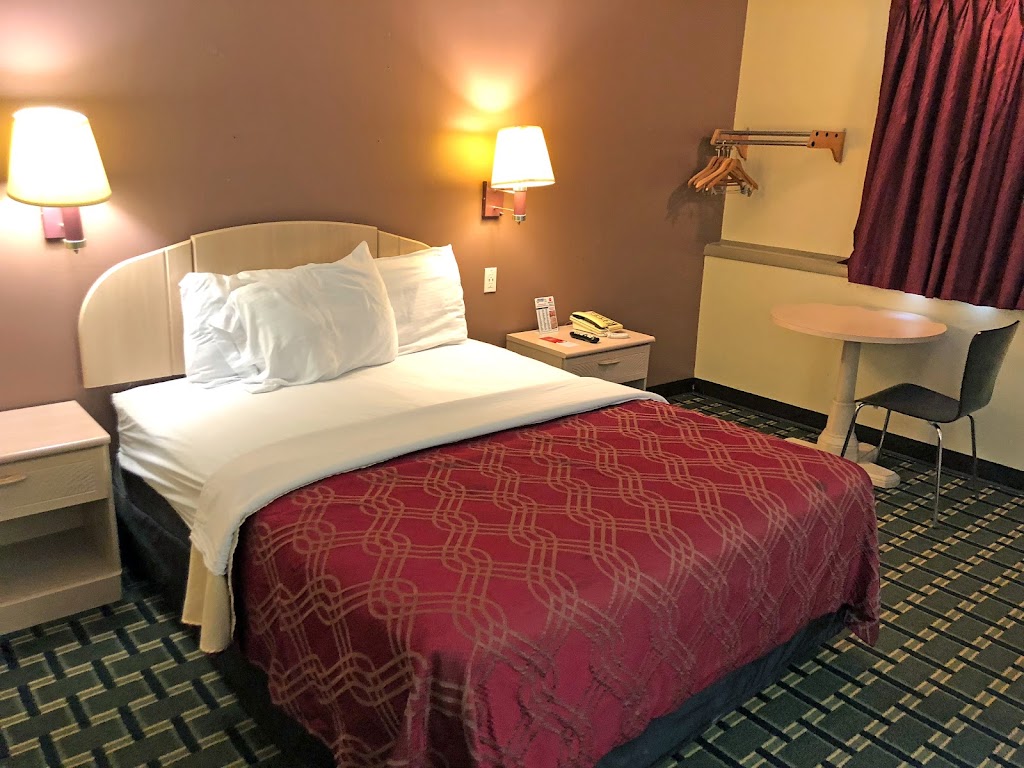 Americas Best Value Inn Beatrice | 3210 N 6th St, Beatrice, NE 68310, USA | Phone: (402) 223-3536