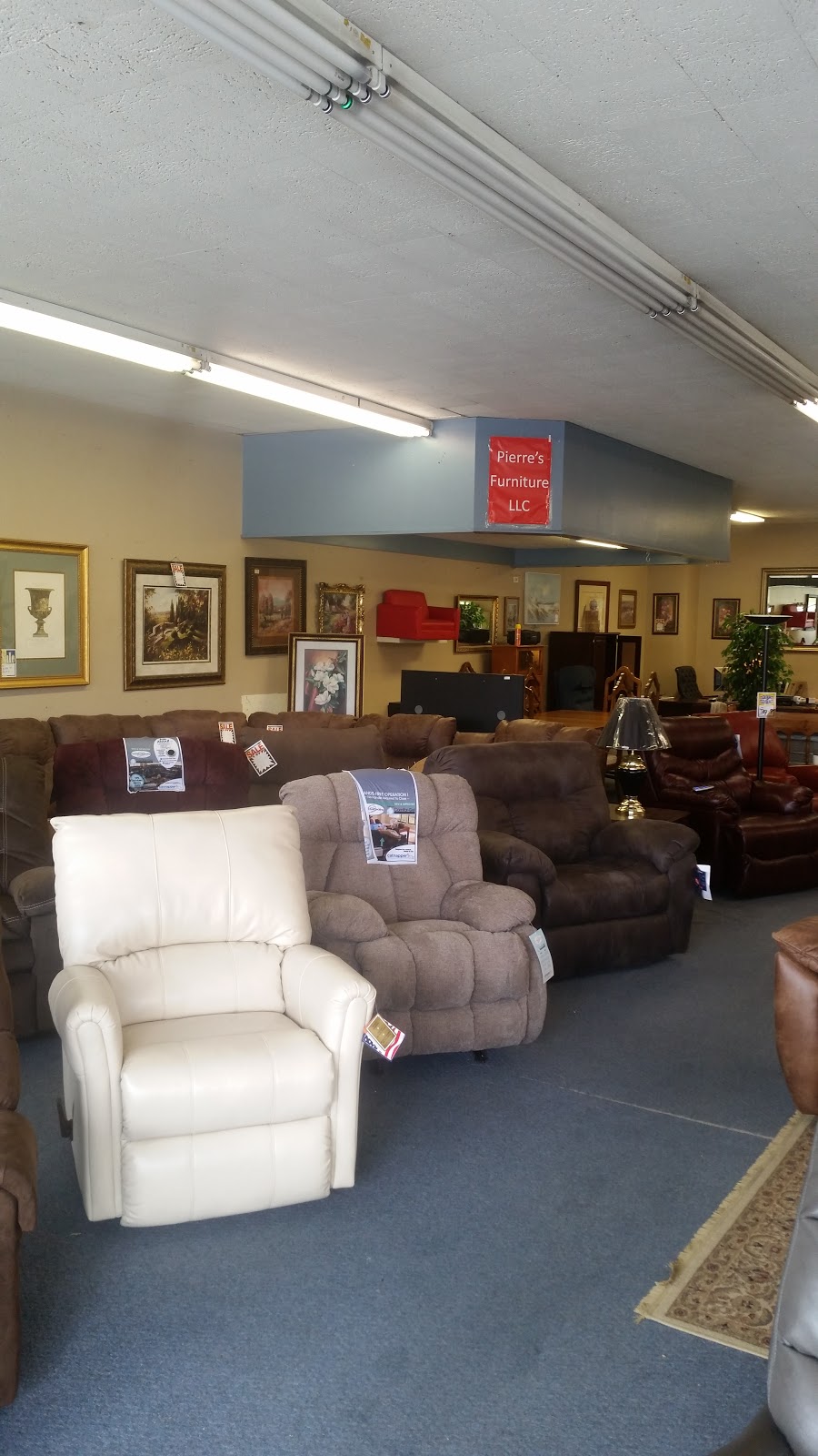 Pierres Furniture LLC & Mattress Shop | 316 Versailles Rd, Frankfort, KY 40601, USA | Phone: (502) 699-2444