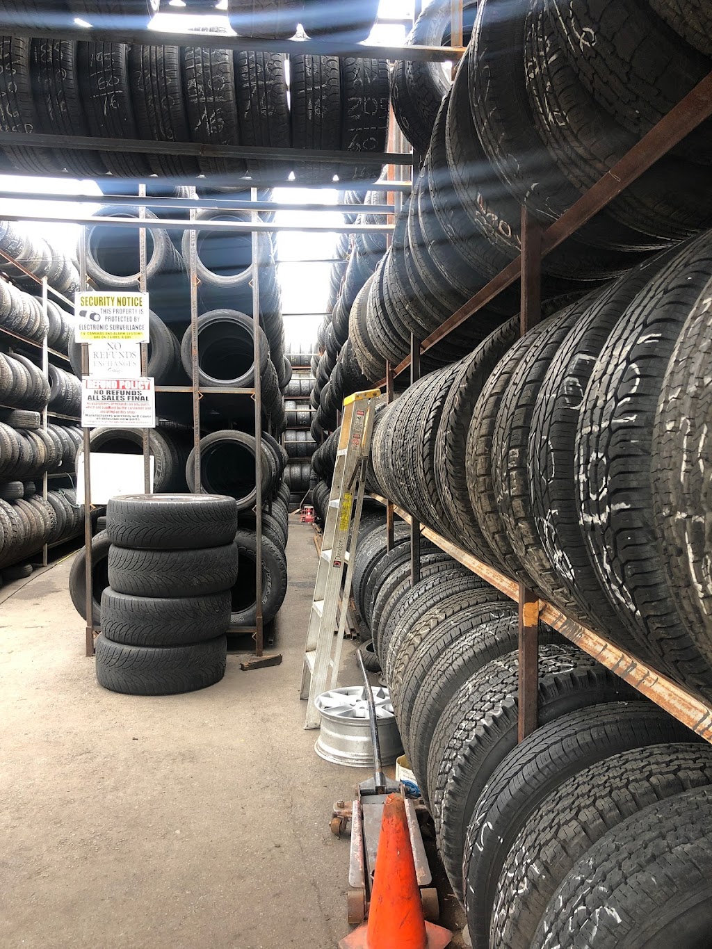 Friendly Tire Shop | 98-04 Springfield Blvd, Queens, NY 11429, USA | Phone: (917) 605-7180