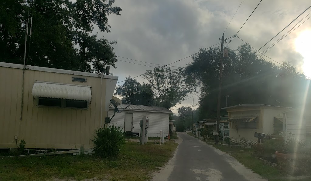 Winding Creek Mobile Home Park | 12420 N Florida Ave, Tampa, FL 33612, USA | Phone: (813) 531-2982