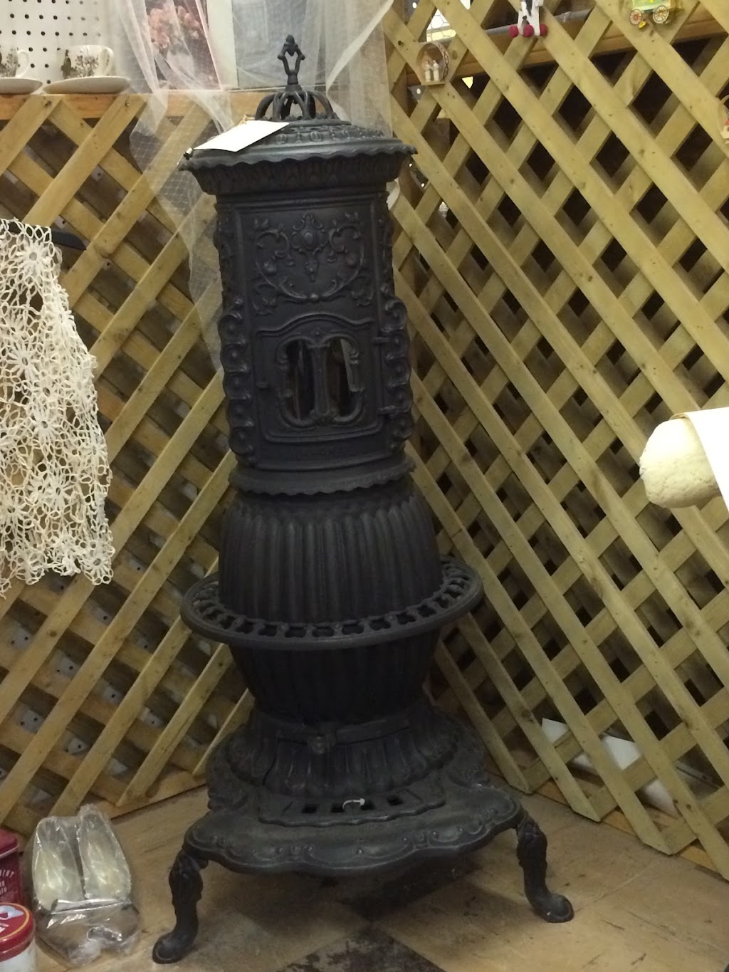 Town Square Antique Mall | 115 W Lubbock St, Slaton, TX 79364, USA | Phone: (806) 828-3338