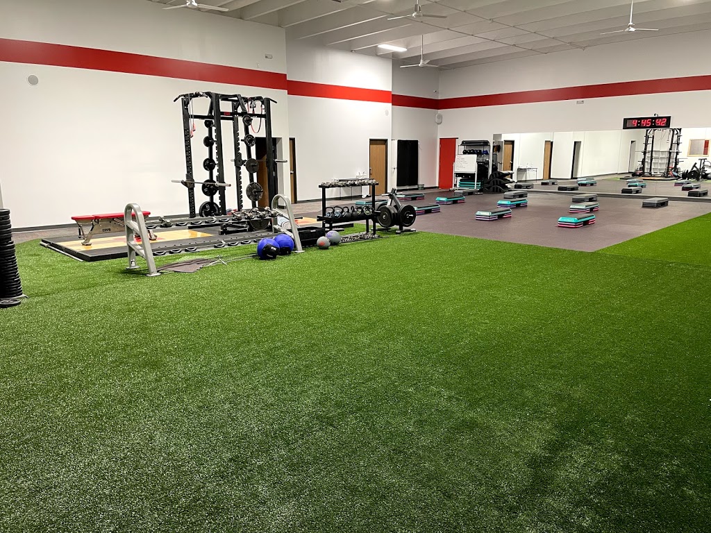 Hilltop Fitness & Performance | 2905 Betten Dr Suite A, Crete, NE 68333, USA | Phone: (402) 418-4705