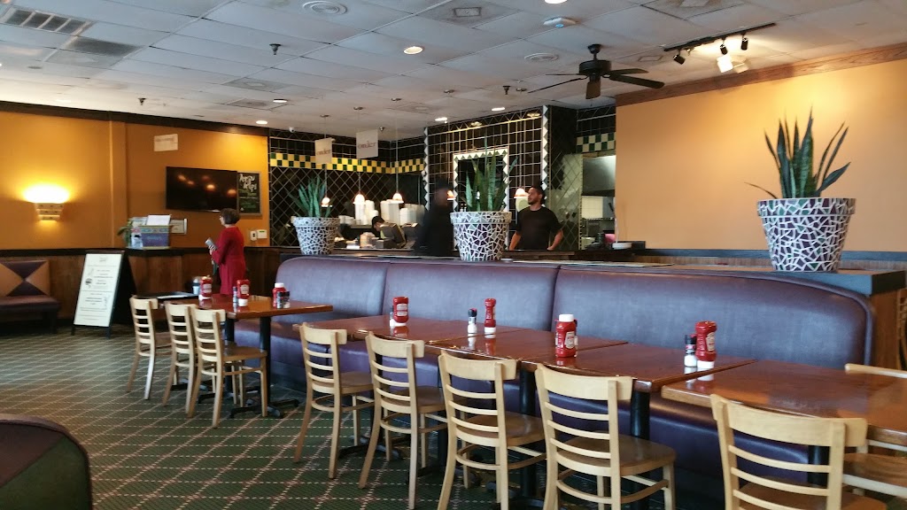 The Loop Restaurant | 8221 Southside Blvd, Jacksonville, FL 32256 | Phone: (904) 645-7788