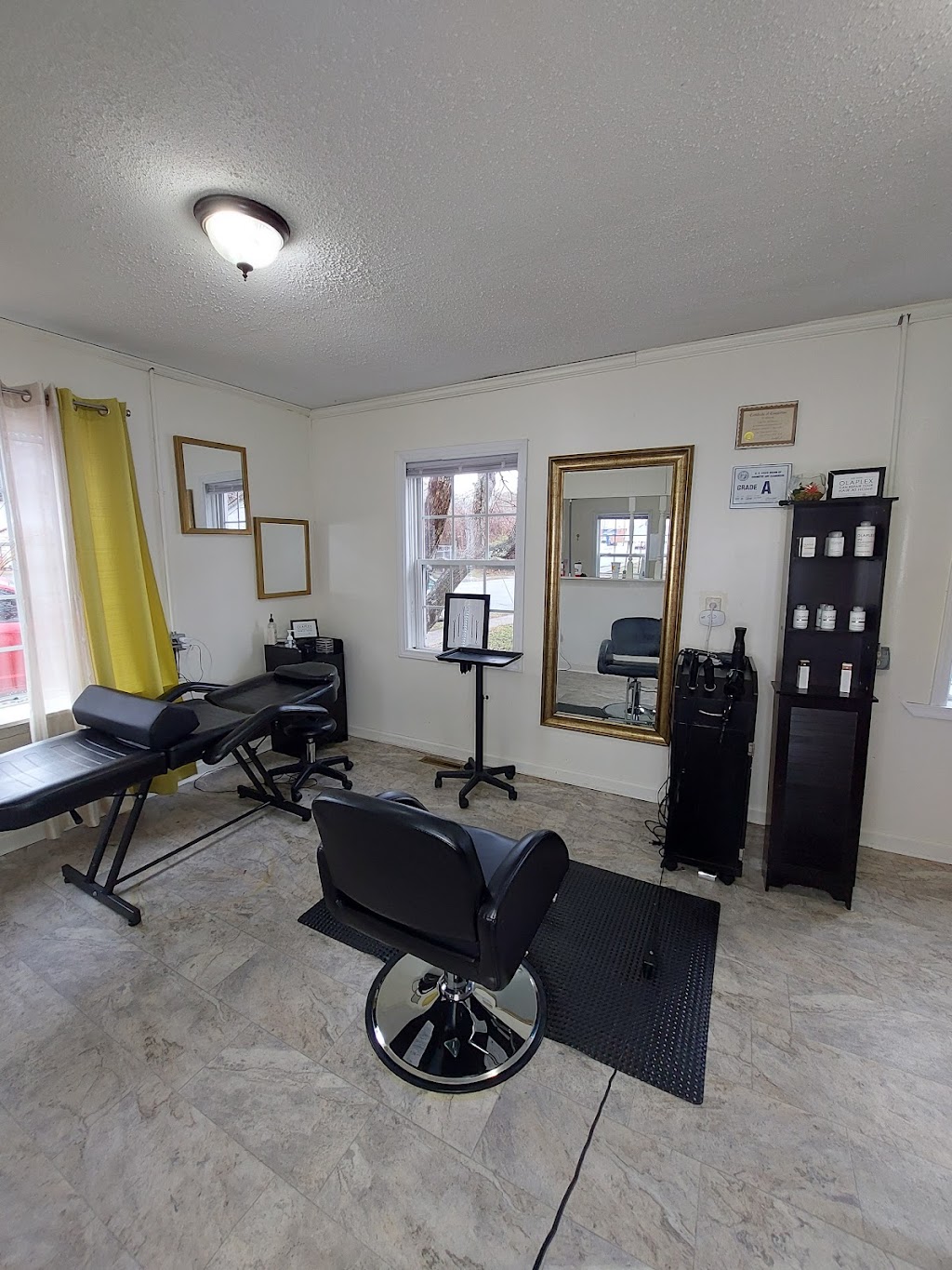 Shes Von Salon | 246 Main St, Yanceyville, NC 27379, USA | Phone: (434) 728-4645