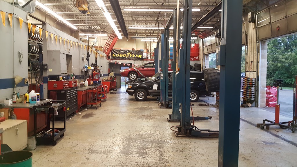 Crosstown Auto Repair | 900 Burnsville Pkwy, Burnsville, MN 55337, USA | Phone: (952) 890-9760