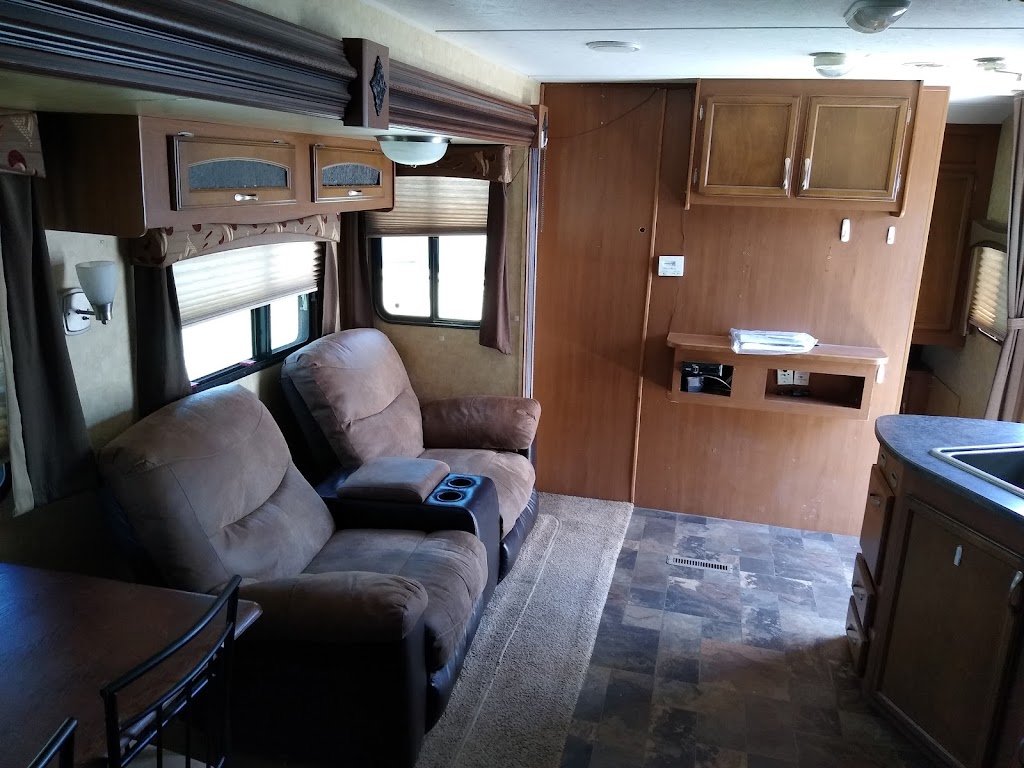 Ultimate RV | 8200 West Fwy, Fort Worth, TX 76108, USA | Phone: (817) 367-2726
