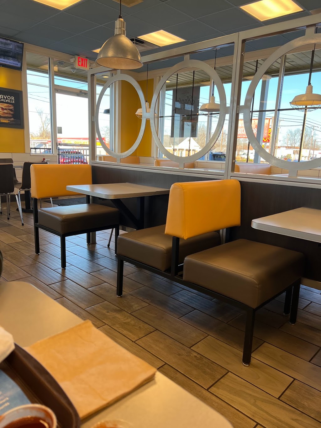 Biscuitville | 2230 Maple Ave, Burlington, NC 27215, USA | Phone: (336) 226-0178