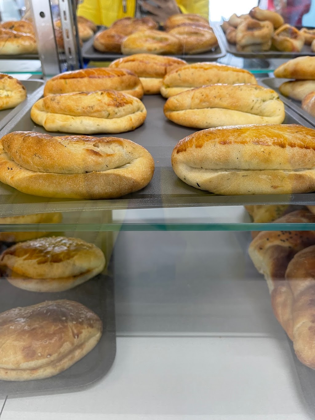 Simit House Turkish Bakery | 27573 Warren Rd, Garden City, MI 48135, USA | Phone: (734) 469-2220