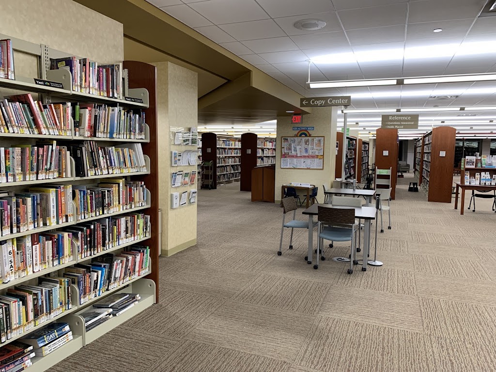 Hamilton East Public Library | 1 Library Plaza, Noblesville, IN 46060, USA | Phone: (317) 773-1384