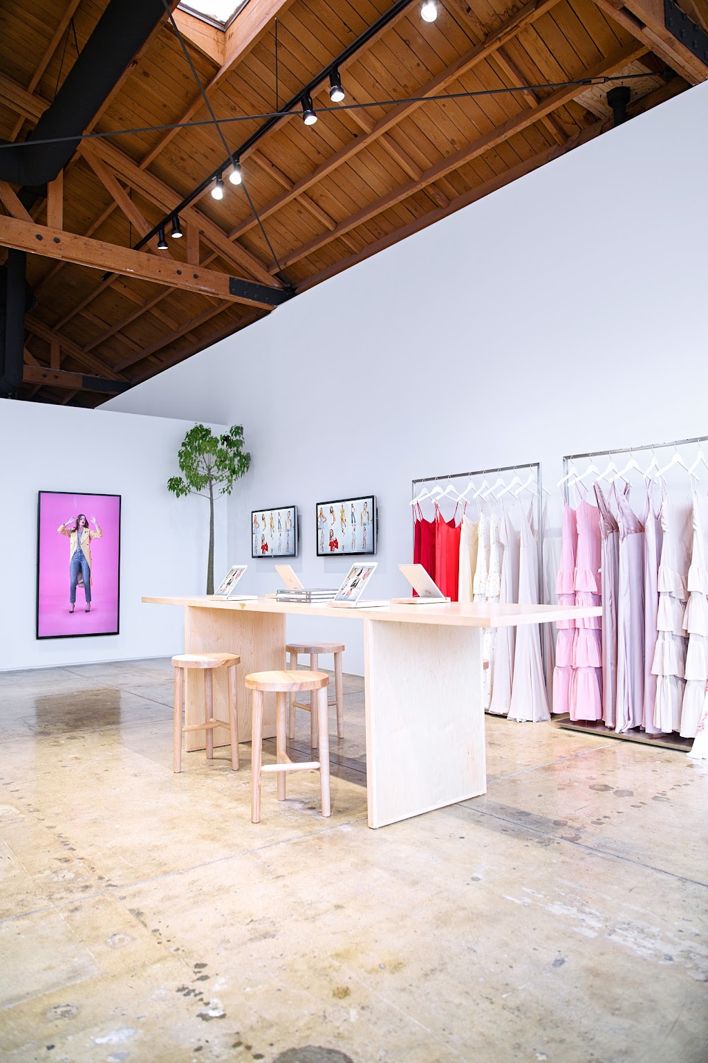 Reformation | 8000 Melrose Ave, Los Angeles, CA 90046, USA | Phone: (213) 408-4154