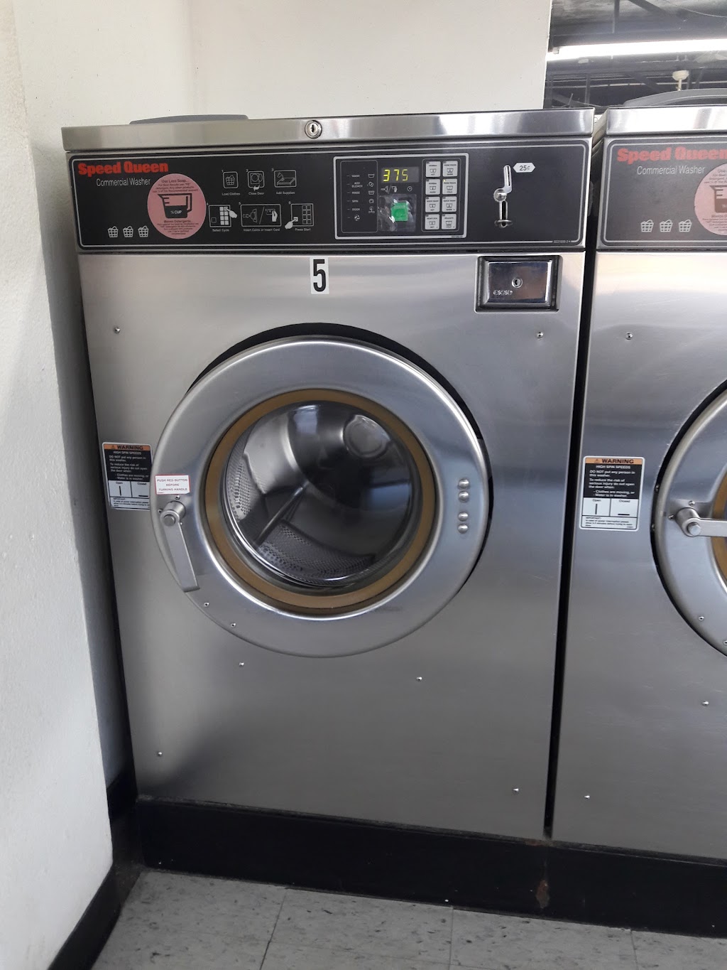 Wash N Go Coin Laundry #1 | 1424 W Shady Grove Rd, Irving, TX 75060, USA | Phone: (972) 871-9274