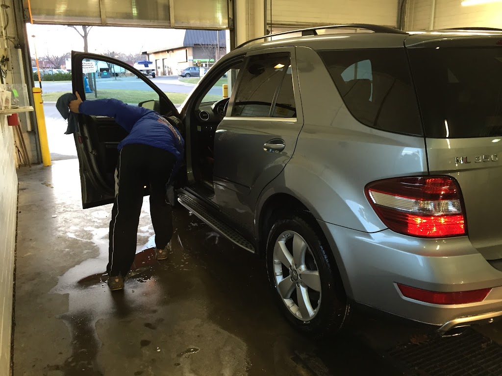 Youngstedts Excelsior Car Wash & Detail Center | 675 MN-7, Excelsior, MN 55331, USA | Phone: (952) 224-4141