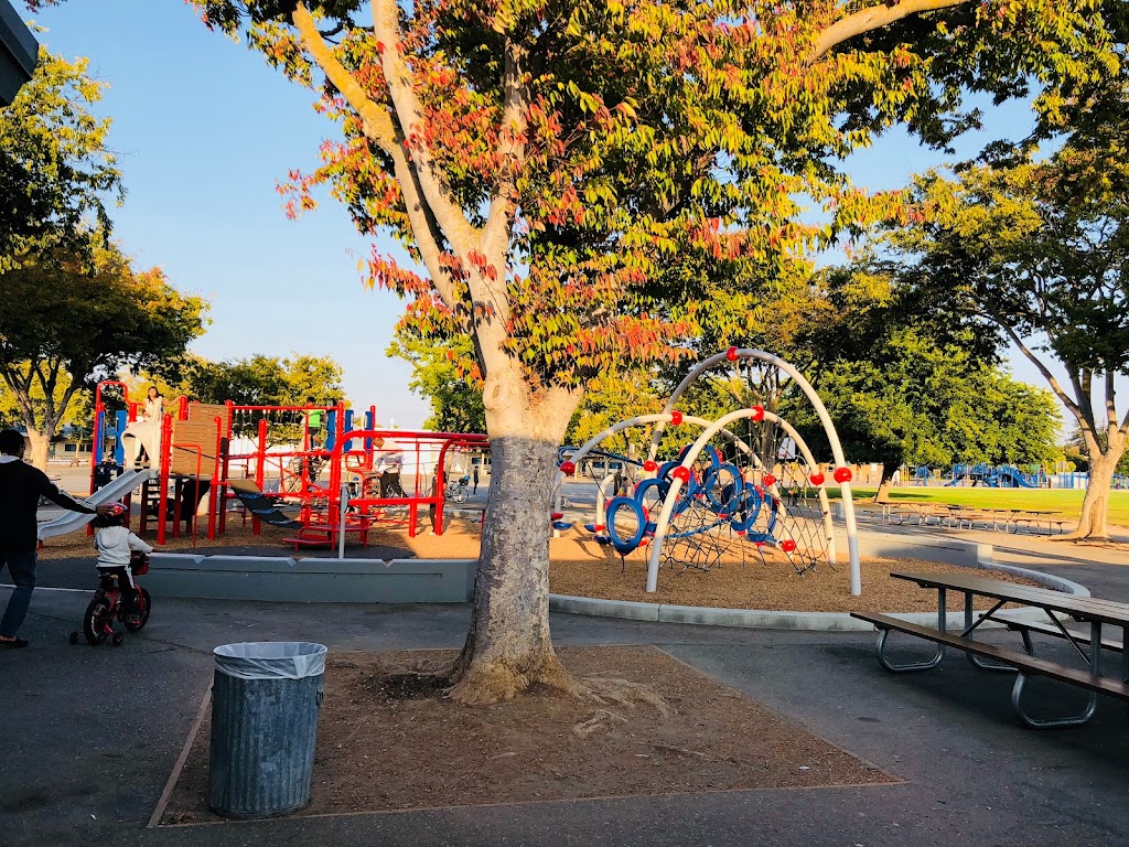 Stocklmeir Elementary School | 592 Dunholme Way, Sunnyvale, CA 94087, USA | Phone: (408) 732-3363