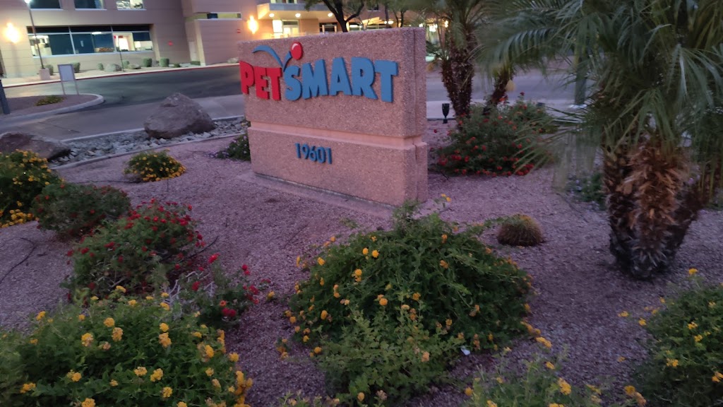 PetSmart Corporate Office | 19601 N 27th Ave, Phoenix, AZ 85027, USA | Phone: (888) 839-9638