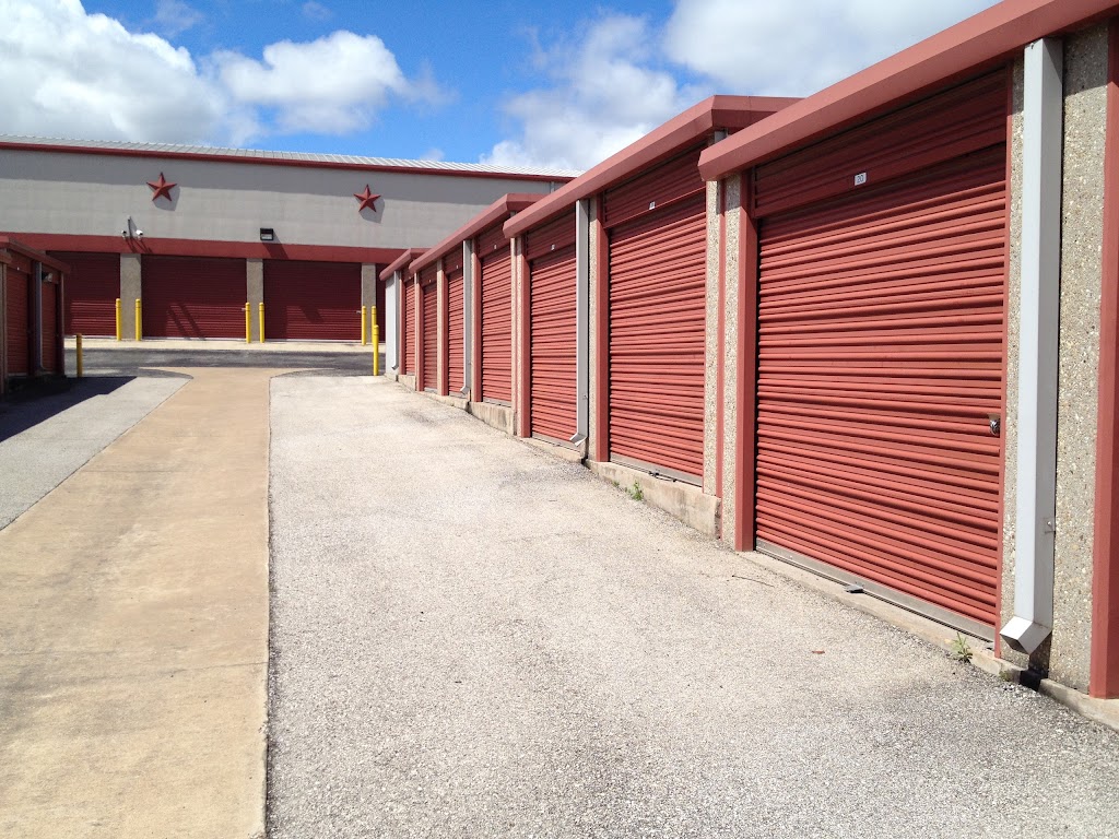 E-Z Lakeway Storage | 1312 Ranch Rd 620 N, Lakeway, TX 78734, USA | Phone: (512) 266-1914