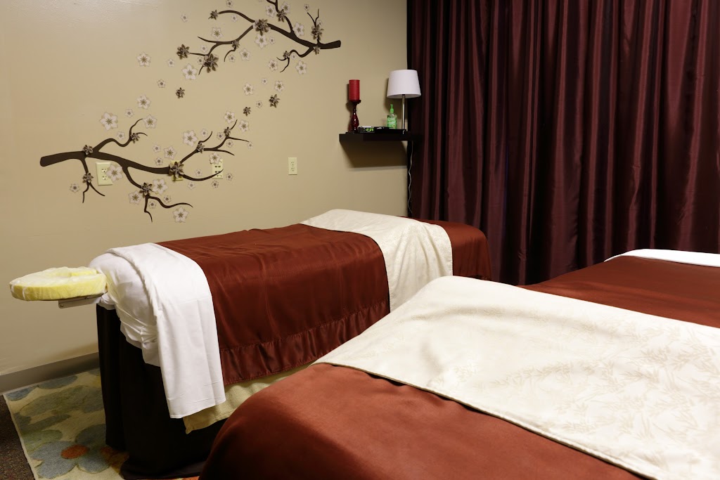 Alaska Massage Clinic | 12812 Old Glenn Hwy A8, Eagle River, AK 99577, USA | Phone: (907) 696-8020