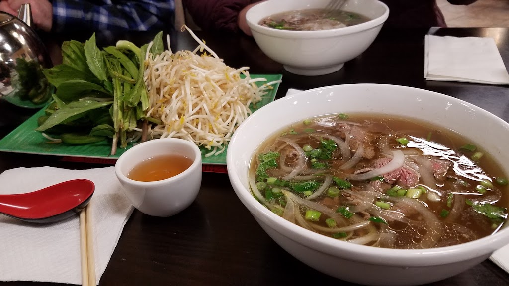 Pho Ba Co | 3854 E Thirteen Mile Rd, Warren, MI 48092, USA | Phone: (586) 558-8115