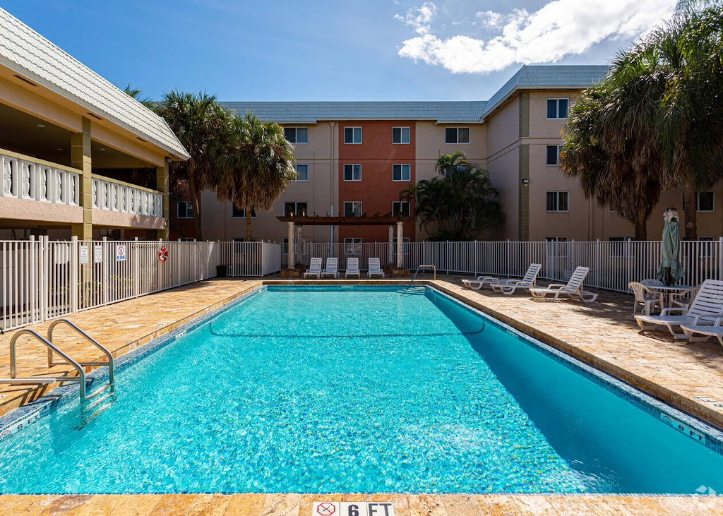 Cutler Gardens Apartments | 10820 SW 200th Dr, Cutler Bay, FL 33157, USA | Phone: (305) 253-8225