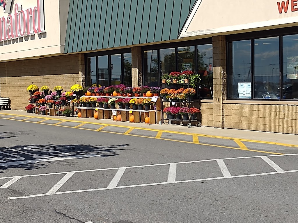 Hannaford | 115 Hannaford Plaza, Amsterdam, NY 12010, USA | Phone: (518) 843-5854