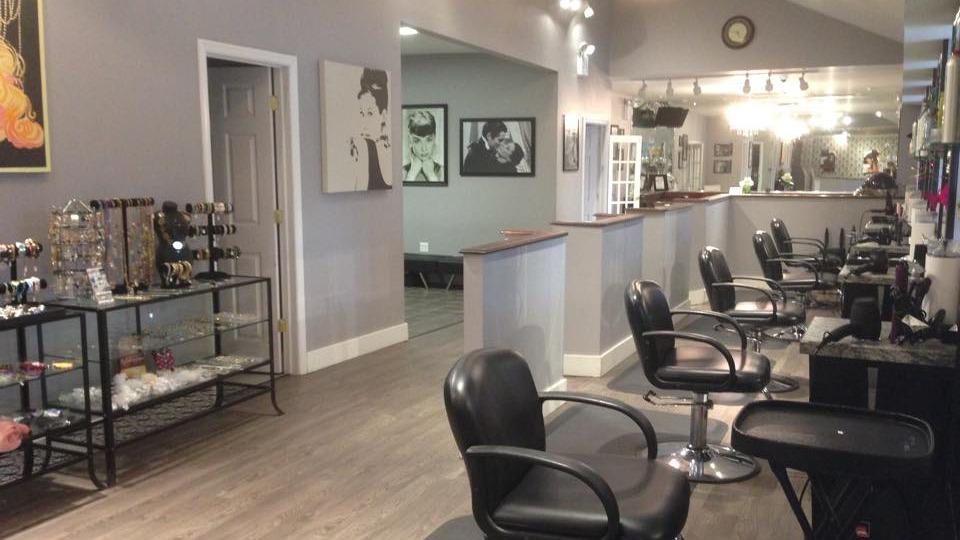 Colori Bella Hair Studio | 221 Atlantic Ave, Oceanside, NY 11572, USA | Phone: (516) 825-7500