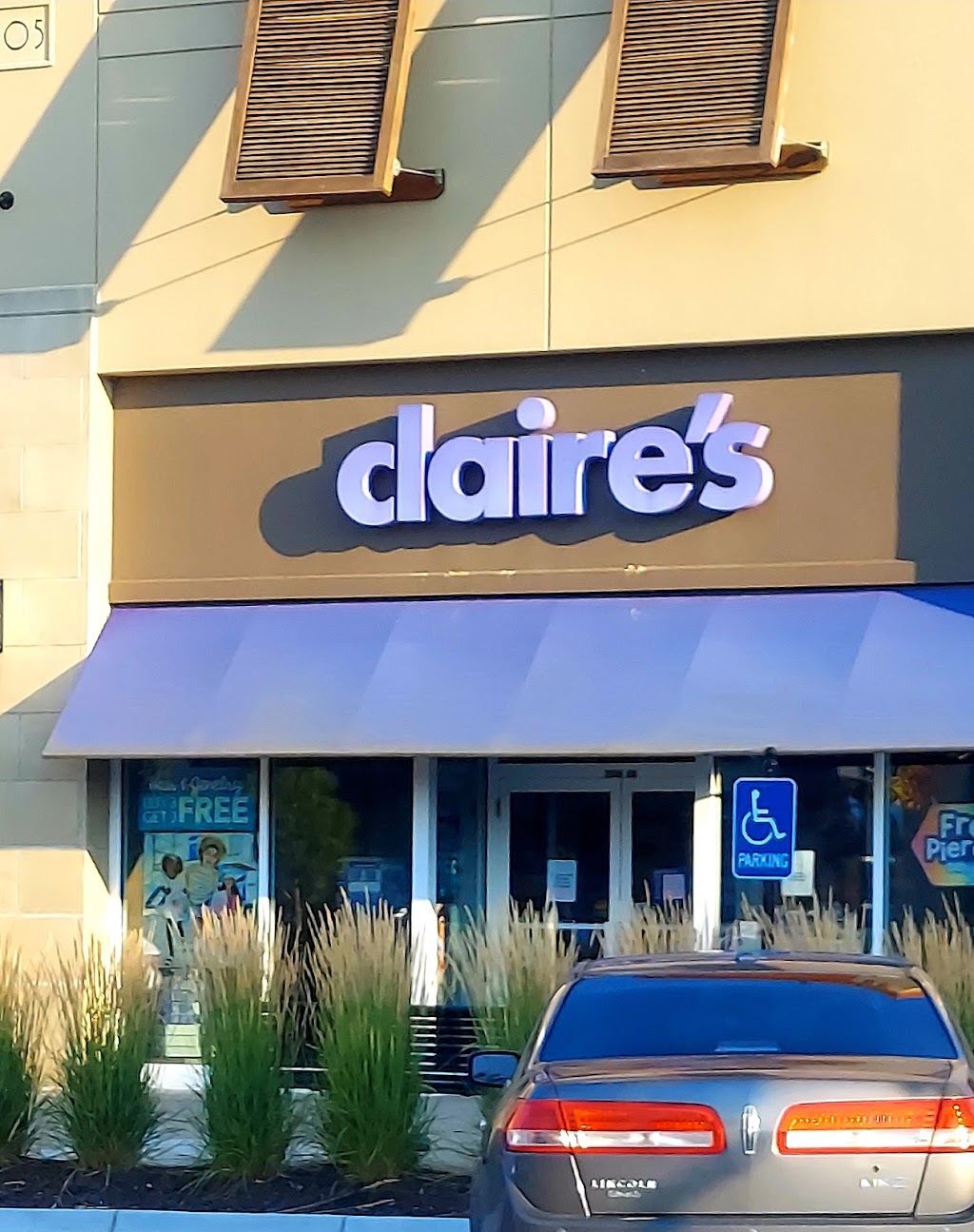 Claires | 17305 Davenport St, Omaha, NE 68118, USA | Phone: (402) 289-0803