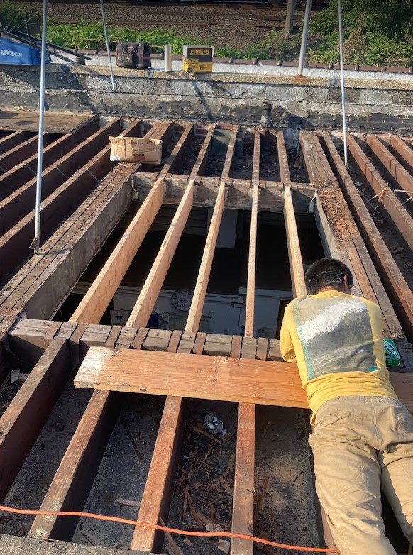 Charles Stewart Roofing | 61-43 186th St, Fresh Meadows, NY 11365, USA | Phone: (718) 475-0240