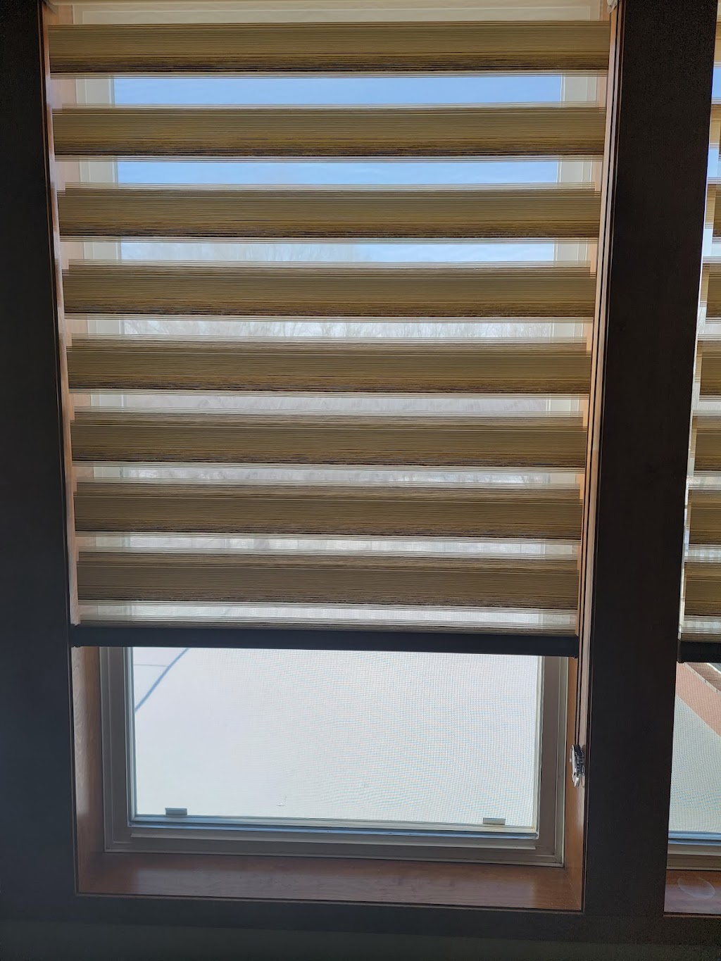 Slick Blinds LLC | 5885 149th St W Suite 101, Apple Valley, MN 55124, USA | Phone: (800) 348-6530