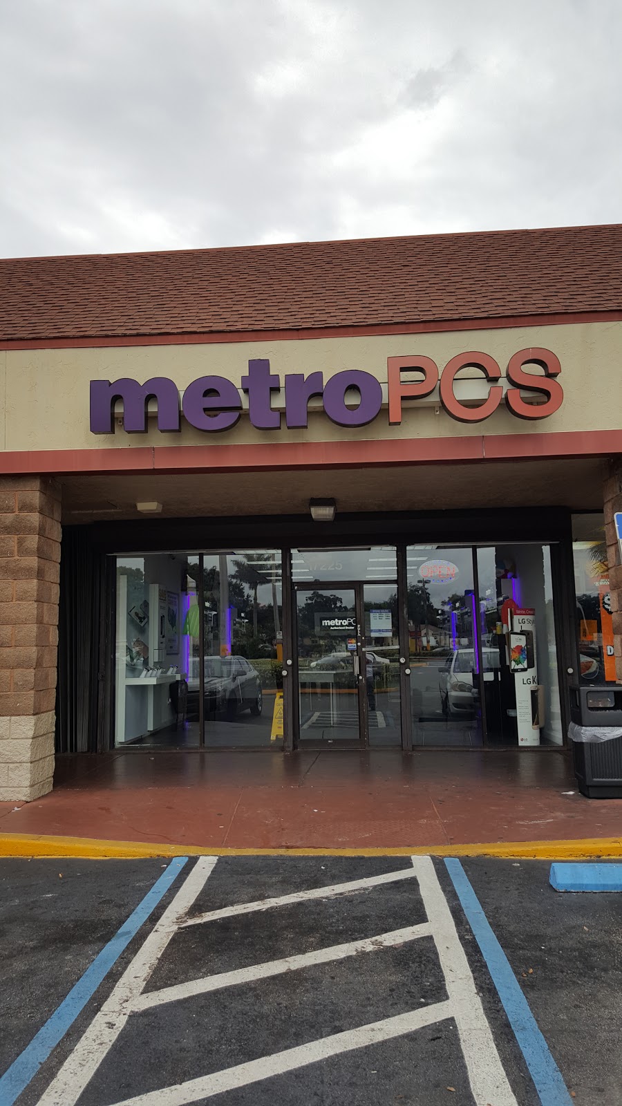 Metro by T-Mobile | 17225 NW 27th Ave, Miami Gardens, FL 33056, USA | Phone: (305) 626-8767