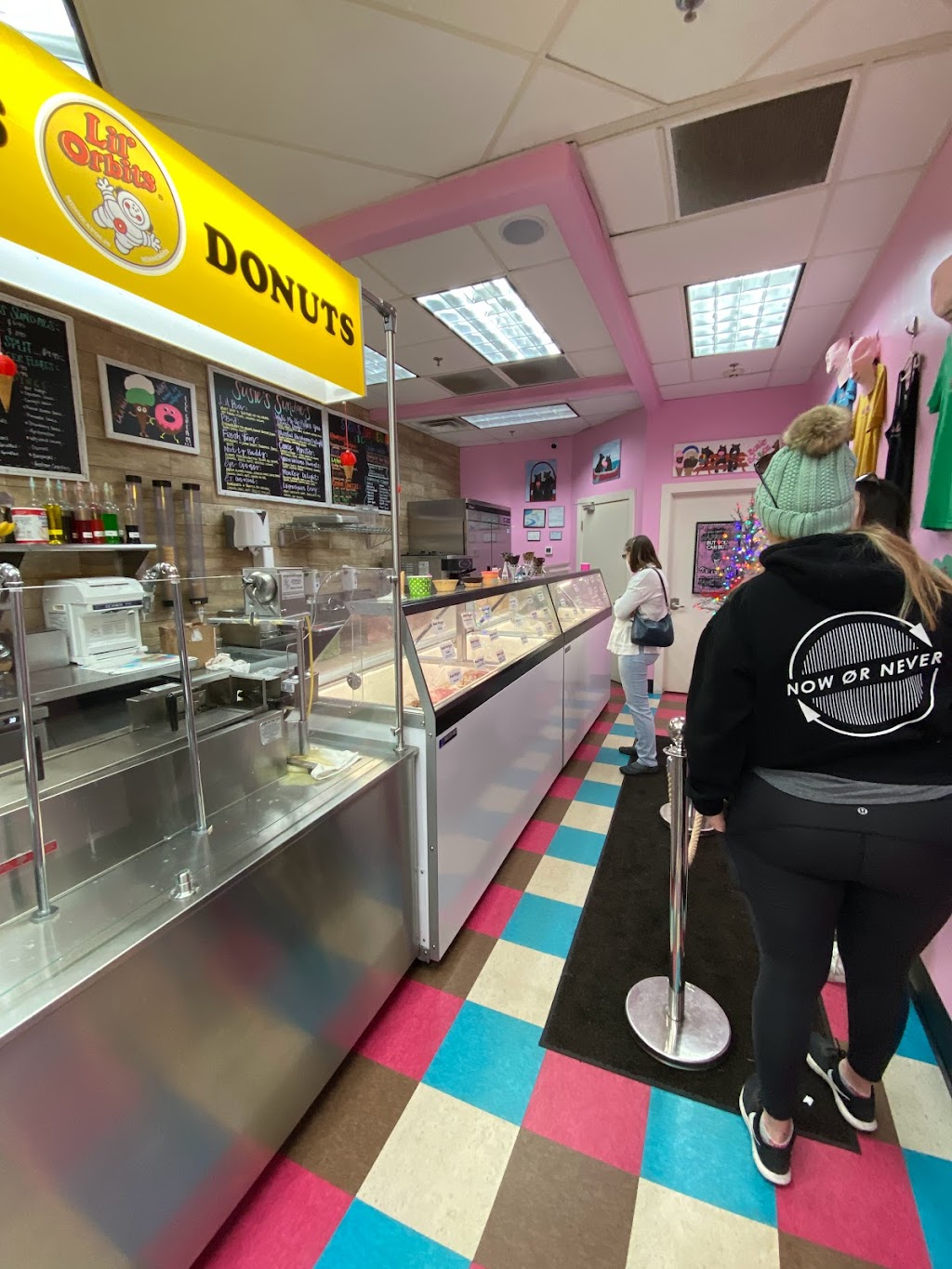 Susie Scoops Ice Cream, Donuts, Smoothies & Boba | 899 Tahoe Blvd, Incline Village, NV 89451, USA | Phone: (775) 831-8181