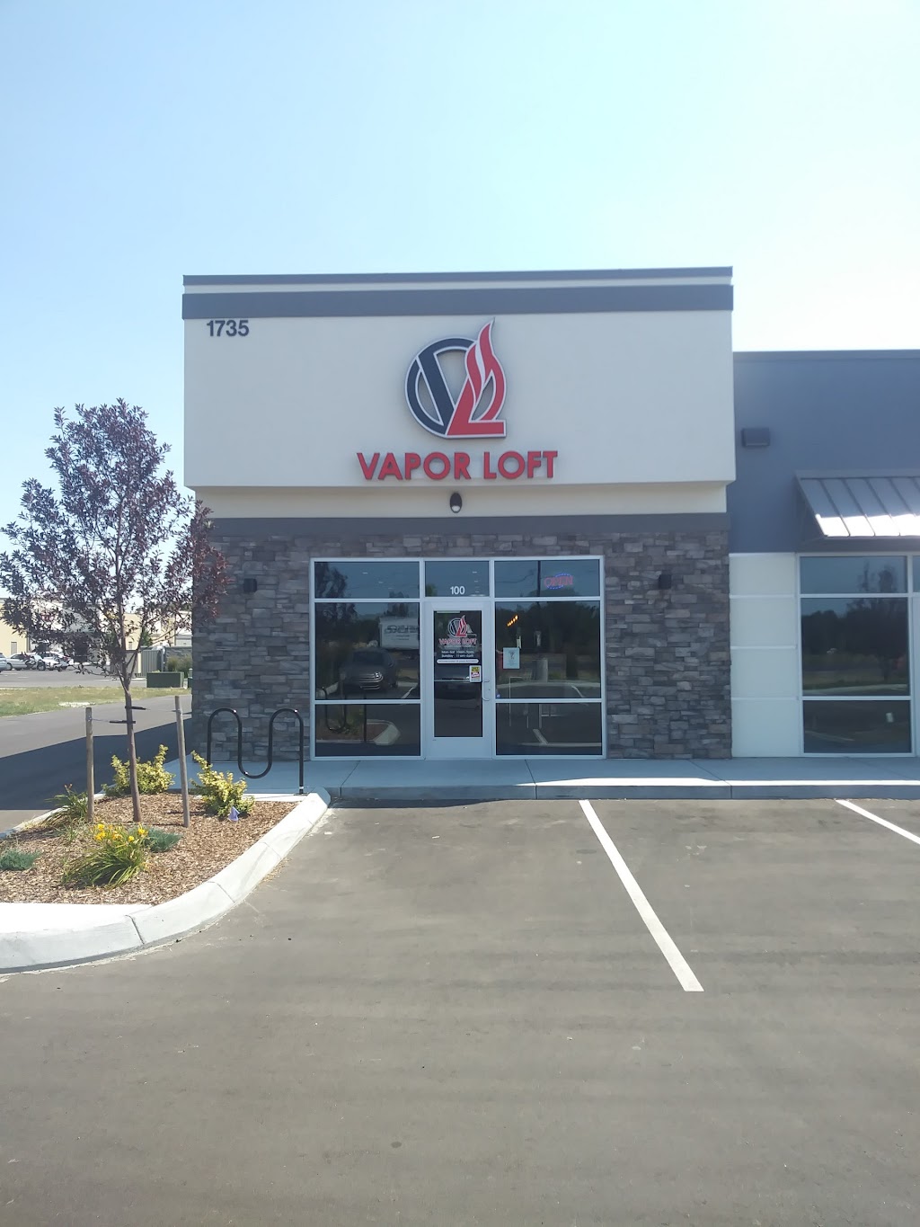 Vapor Loft Chinden | 1735 W Chinden Blvd Suite 100, Meridian, ID 83646, USA | Phone: (208) 297-7595